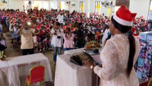 Douala- Arbre de noël 2023 : Michelle Ndome Moukoko