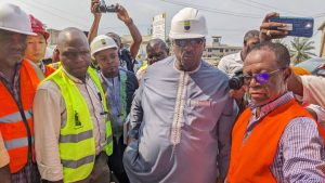 Urbanisation- Travaux d'aménagement des routes à Douala