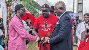 Université de Douala : Le Nouveau PCA , Pr. Guillaume EKambi Dibongue reçoit l'Onction du Ngondo et la Communauté Sawa.