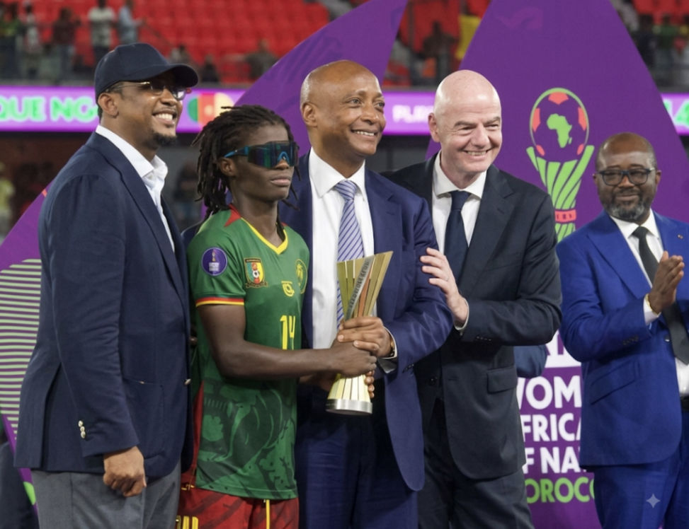 🇨🇲⚽ CAN Féminine 2026 : Le Roi Jean-Yves et la Reine Clarisse du Canton Bell, rendent hommage aux Lionnes Indomptables  .